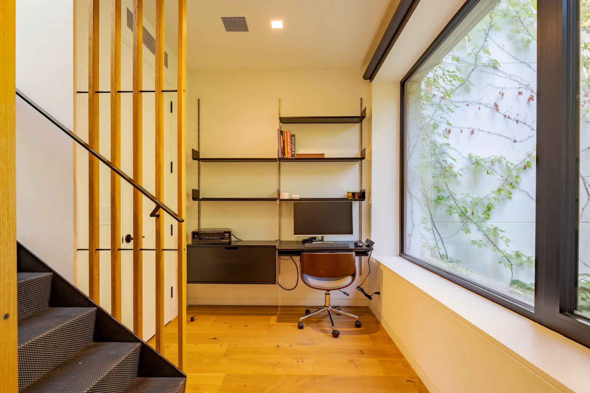 rove workstation
