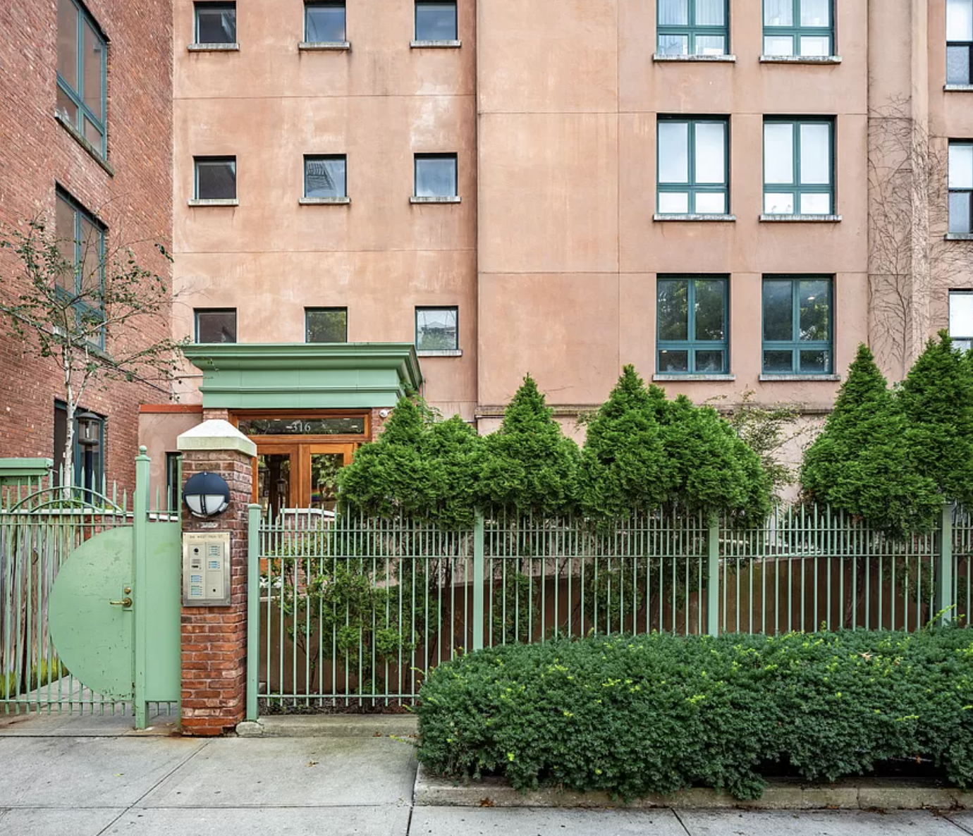 buy curious ground floor apartments