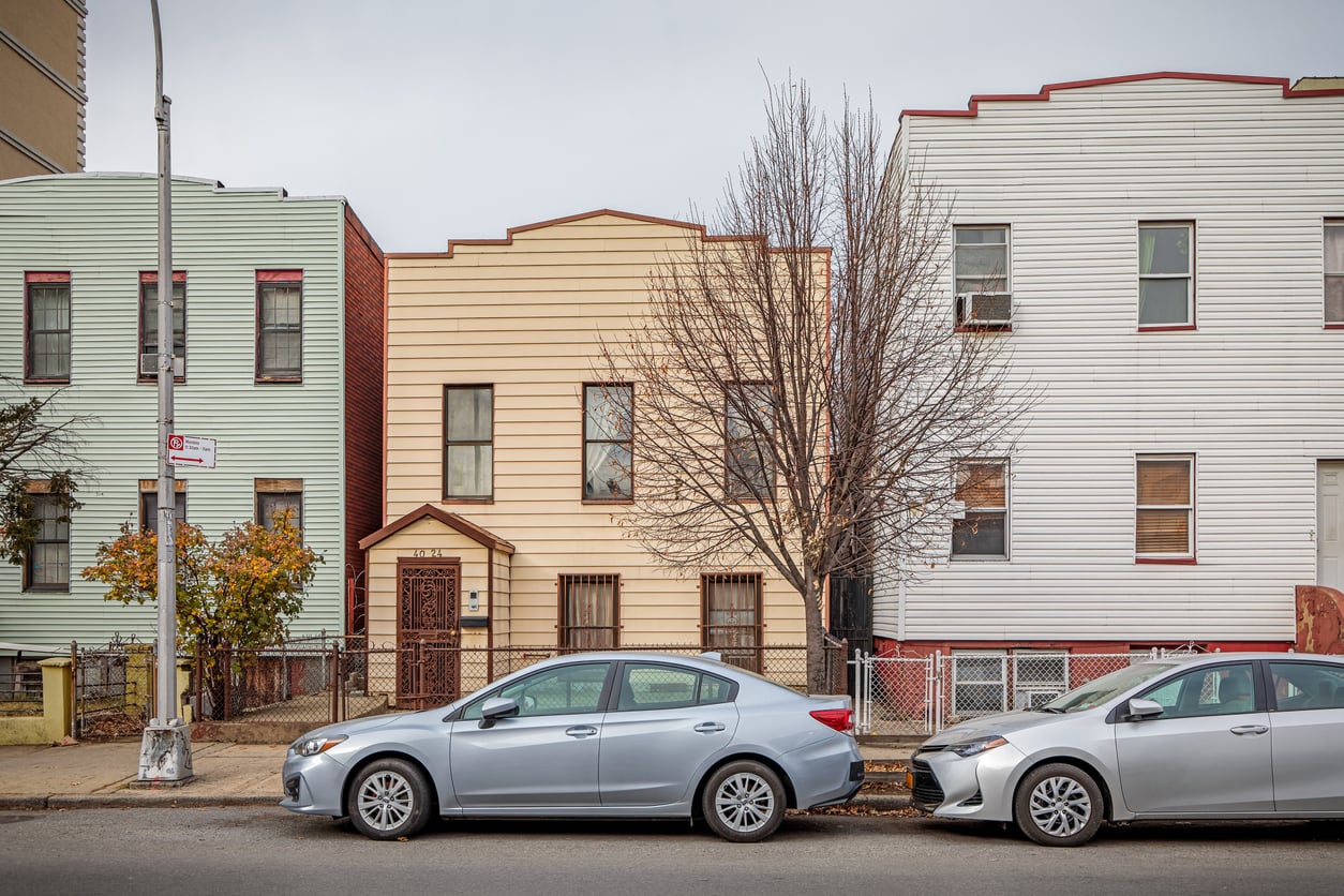 houses in Queens, NY