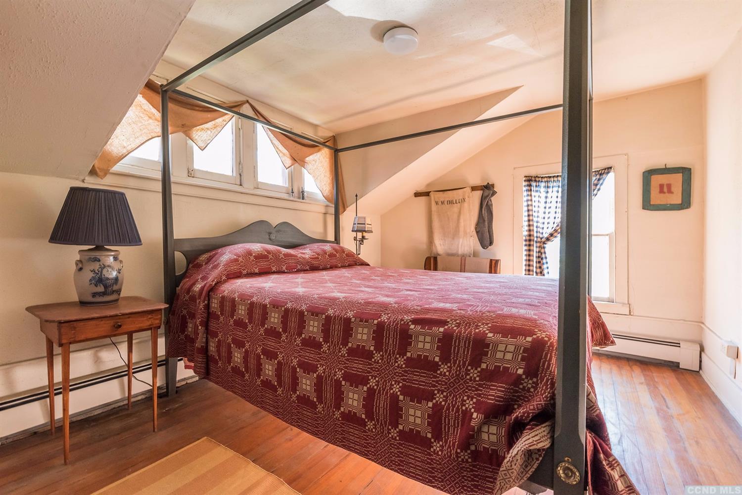 Kinderhook house