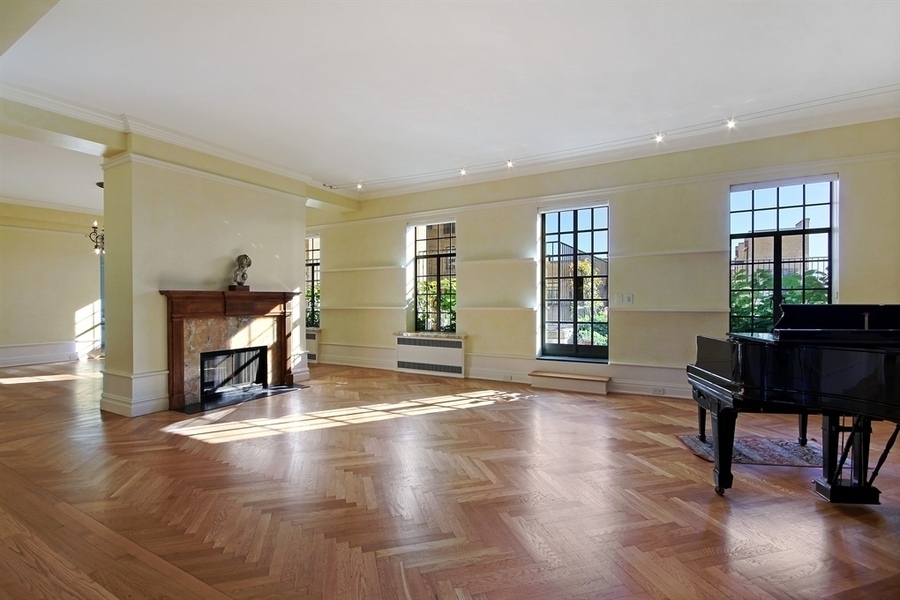 300-central-park-west-upper-west-side.jpg image