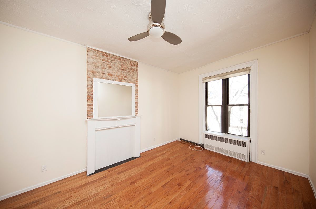 Here are 5 Manhattan one bedrooms with free months and no broker fee