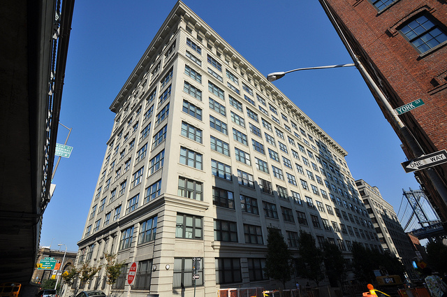 5014892200_05d7b69025_z.jpg image