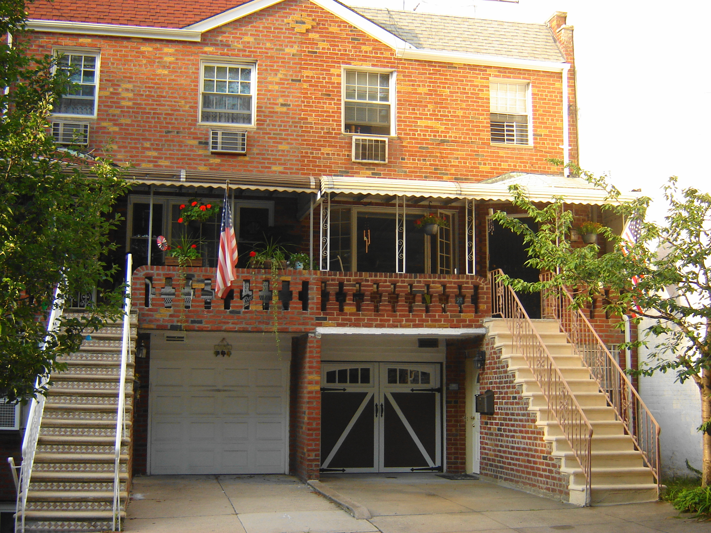 Homewithrentalunits.jpg image