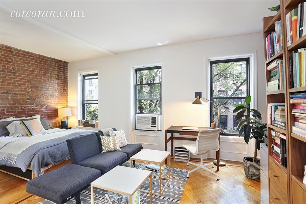 What this 2,300 Park Slope studio lacks in space, it makes up for in charm