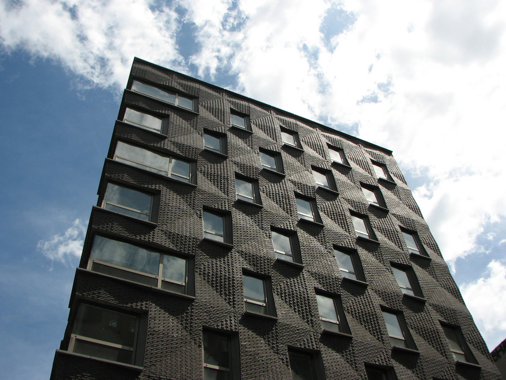 bldg.jpg image