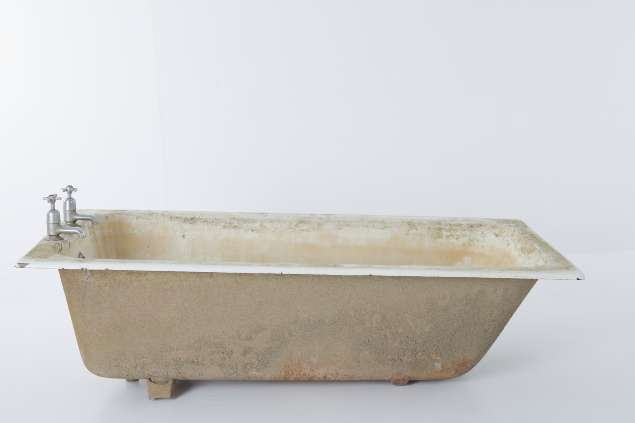 Tub Reglazing What You Need To Know, What Chemicals Are Used To Resurface Bathtubs