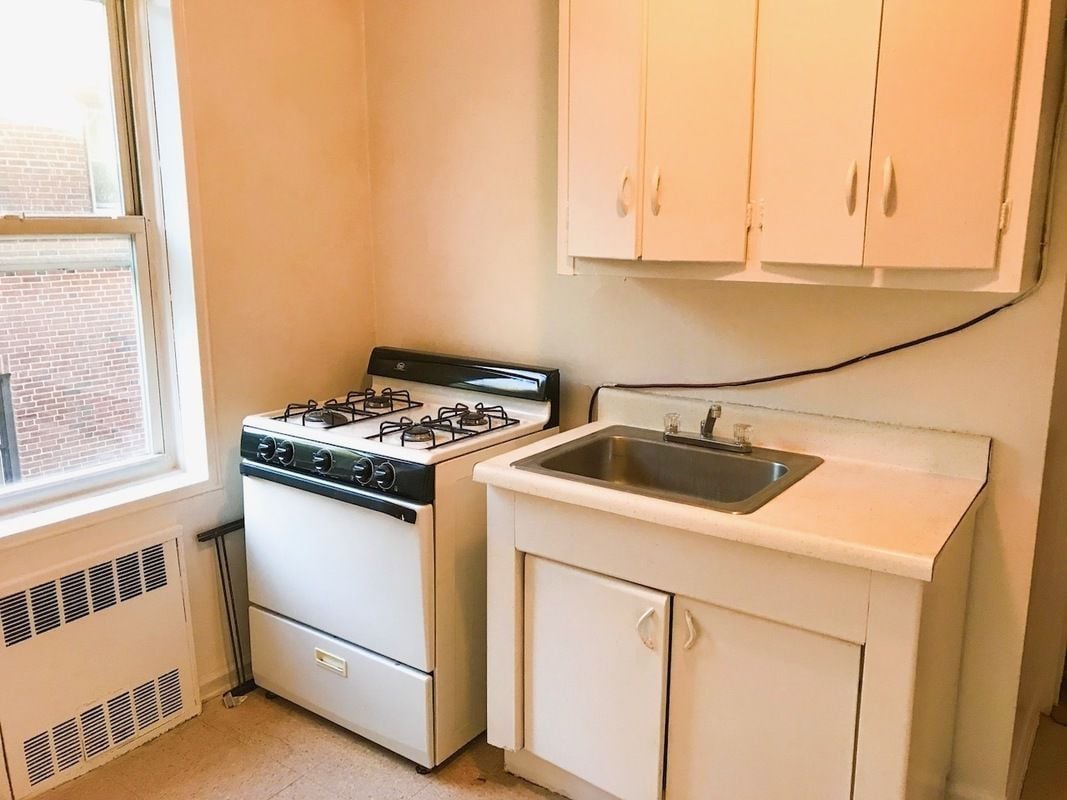 Jackson Heights 2-bedroom rental Jackson Heights 2-bedroom rental