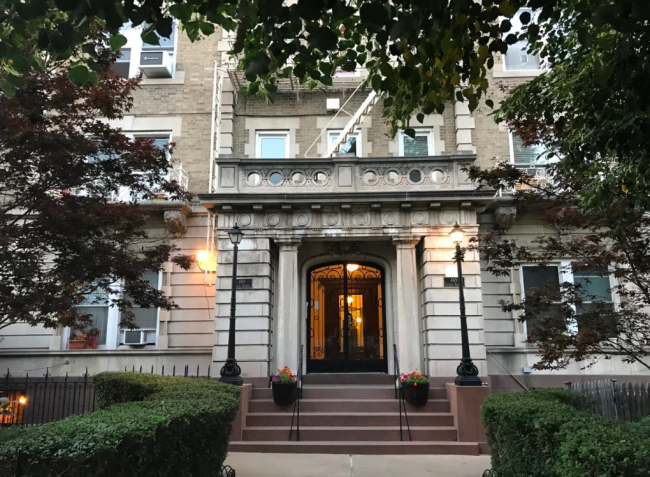 170809Eastern Parkway, Crown Heights Eastern Parkway, Crown Heights