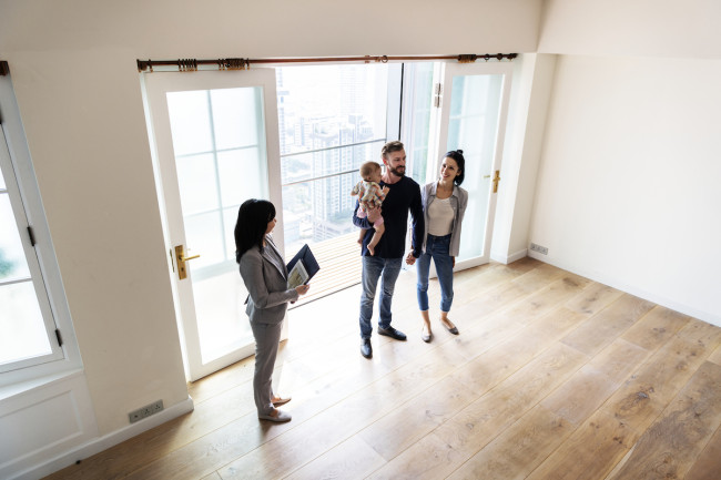 040819 things to look for when renting nyc apartment_istock.jpg image