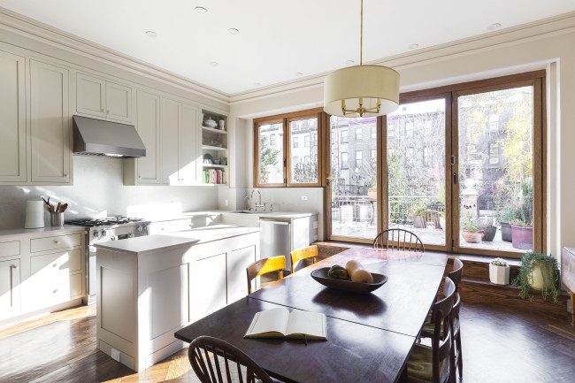 Dining room 2.jpg image