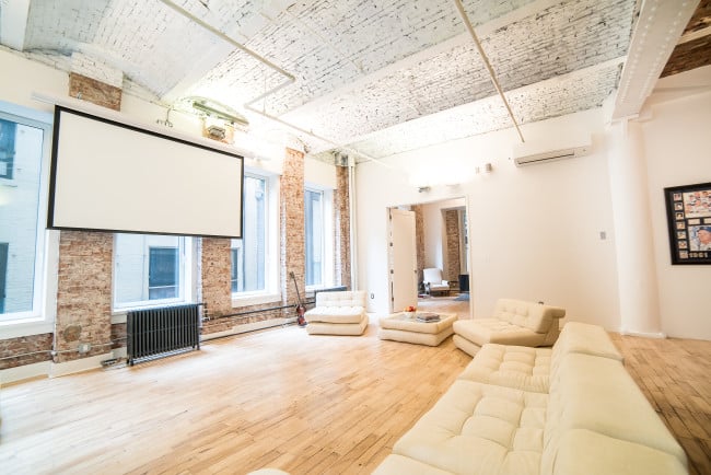 Living Room 3.jpg image