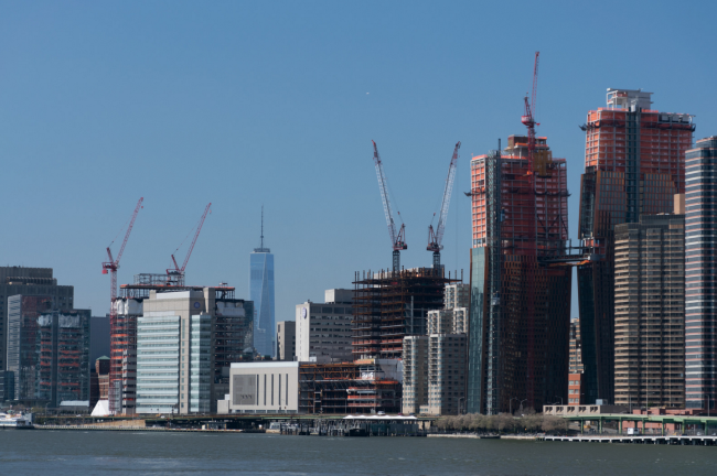 buildingmanhattan.png image