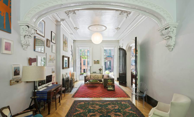 TH living room.png image