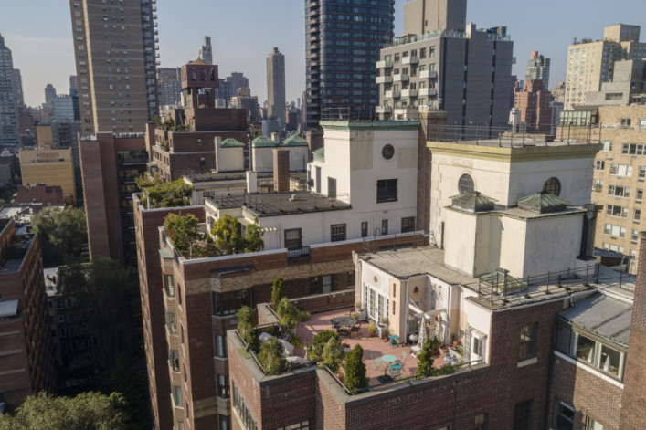 Image of co-op buildings in New York City