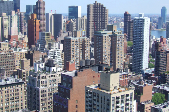 NYC buildings along the East River