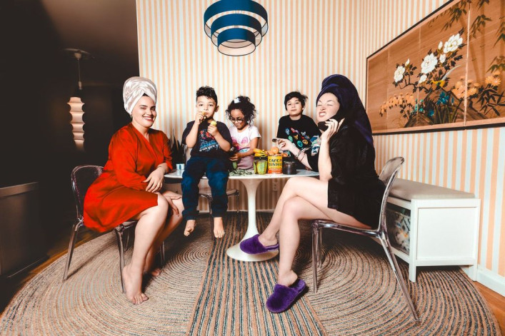 Bernie Sinclaire and Anabelle Gonzalez and children
