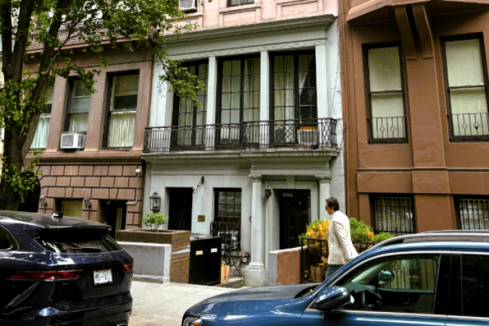 The Francis G. Lloyd House at 157 East 71st St