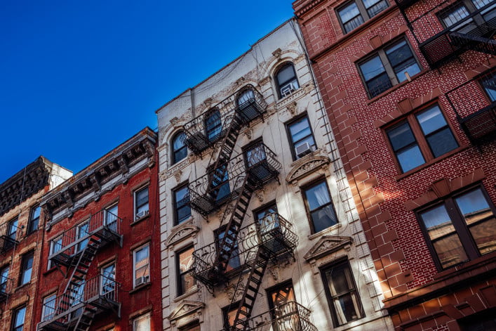 Manhattan apartment buildings