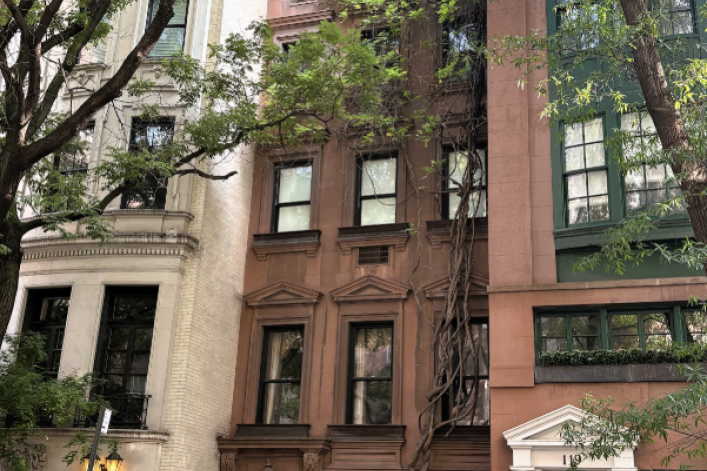 The 1871 Philip Minis House at 117 East 78th St.