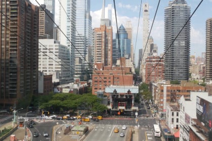Midtown Manhattan seen from Roosevelt Island tramway