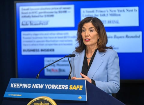 Governor Kathy Hochul announces proposed a pied-à-terre tax
