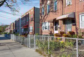 houses in Astoria, Queens