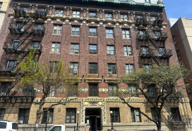 Emery Roth's 1909 The Whitestone-45 Tiemann Pl.