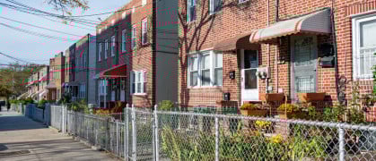 houses in Astoria, Queens