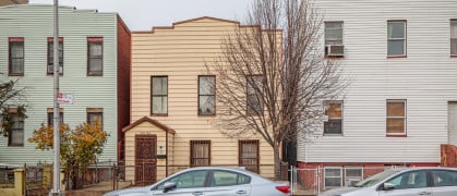 houses in Queens, NY