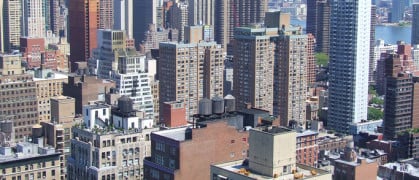 NYC buildings along the East River