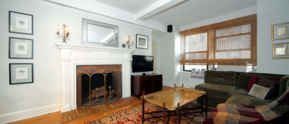 205E78_10T_liv b.jpg image