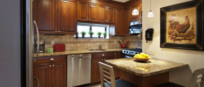 211 W71 9A Kitchen.jpg image