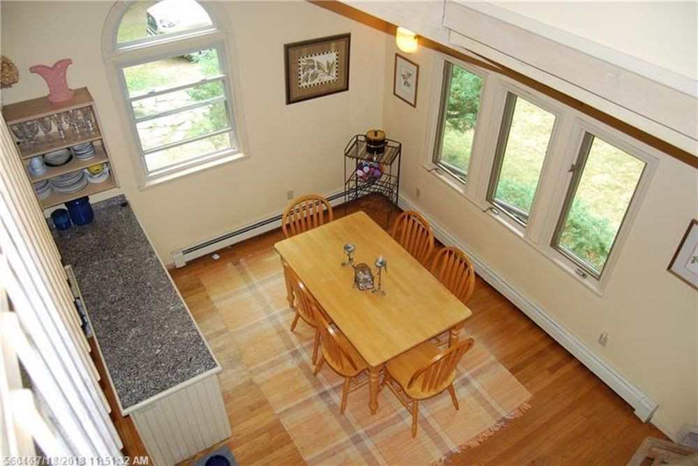 An Ogunquit, Maine, rustic retreat for 384,000, if you like fresh lobster