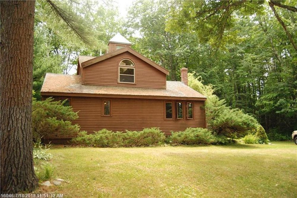 An Ogunquit, Maine, rustic retreat for 384,000, if you like fresh lobster