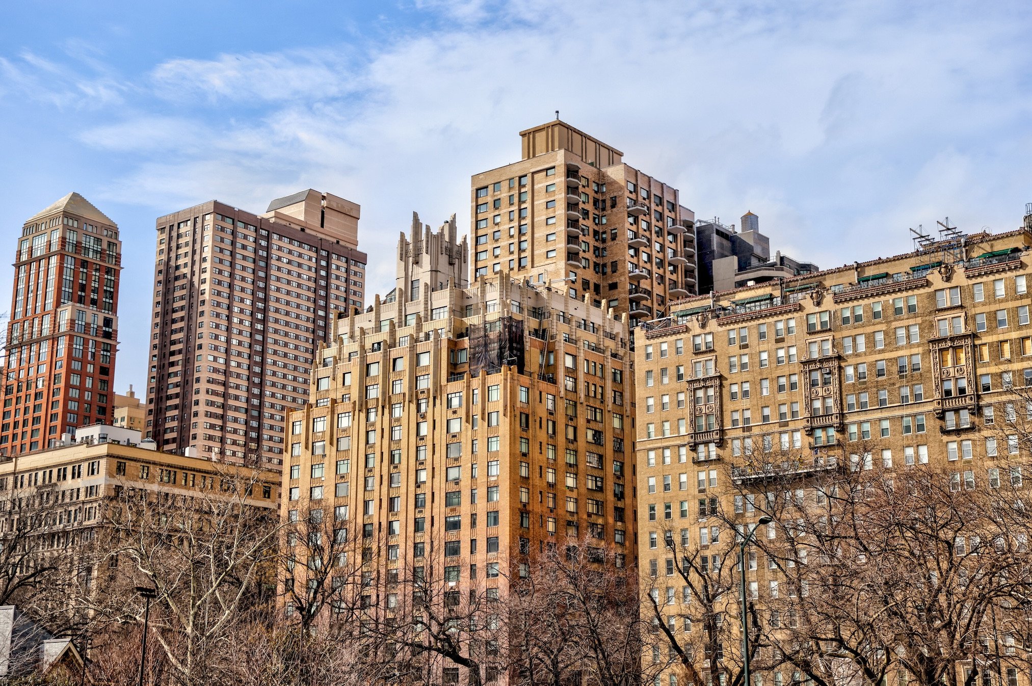 Nikki's Notes: We want to downsize. Is it better to sell our place before we start apartment hunting?