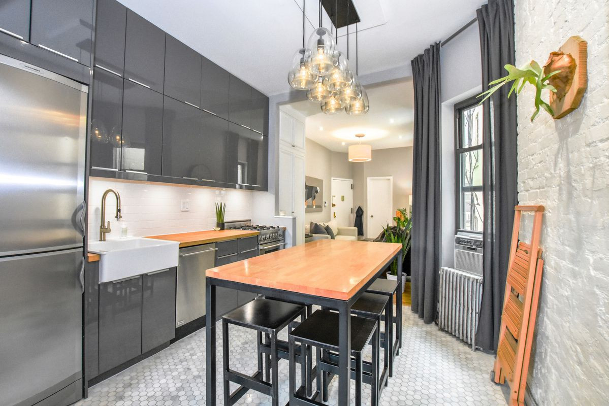 This Hell's Kitchen one bedroom has it all—and yes, there's a catch