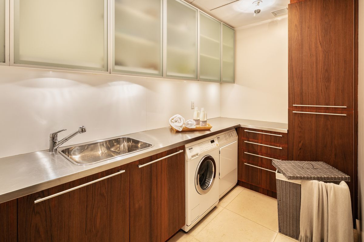 A renovated Tribeca penthouse for $13,950,000, no board approval required