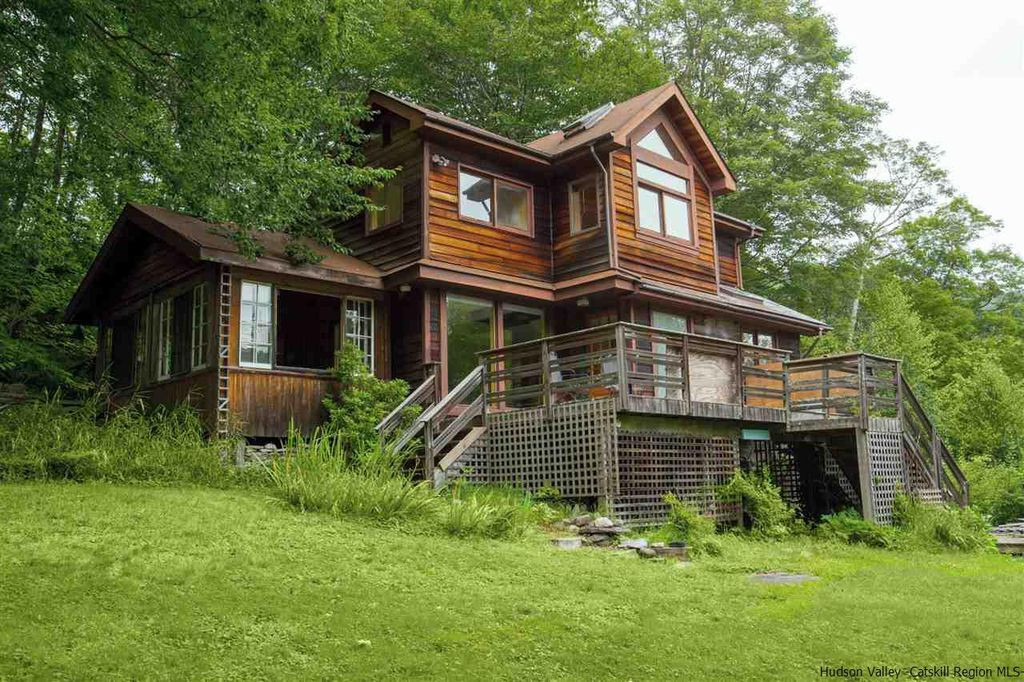 A Modern Log Cabin in Catskill, NY – ESCAPE BROOKLYN