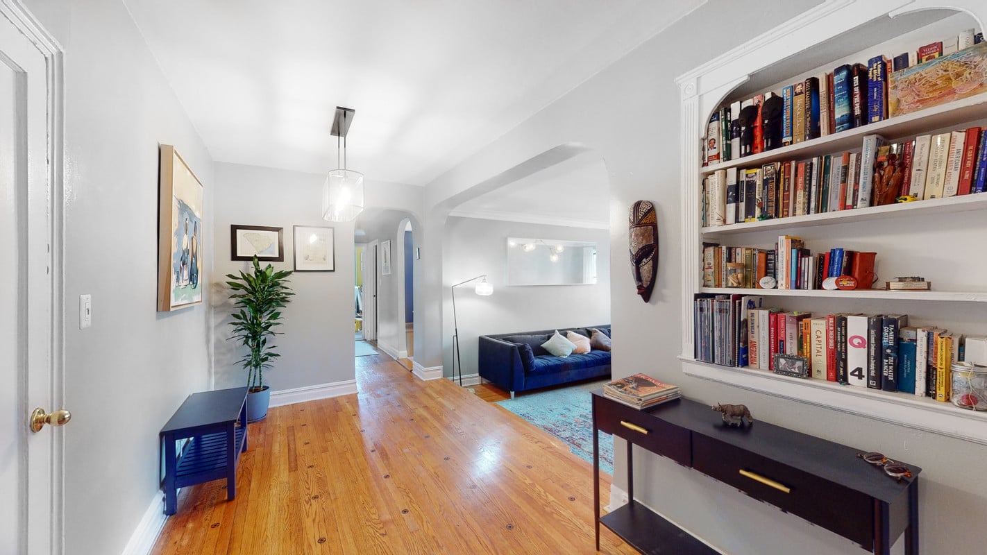 5 NYC co-ops for sale with built-ins, high ceilings, and other classic ...