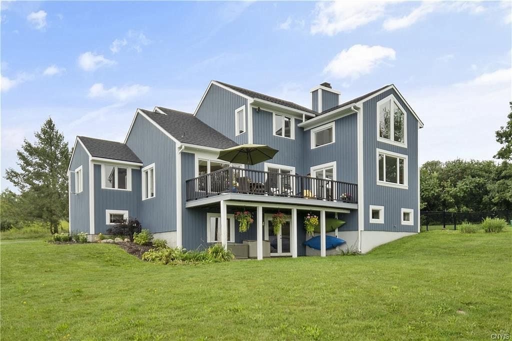 5 houses for sale in Skaneateles, NY