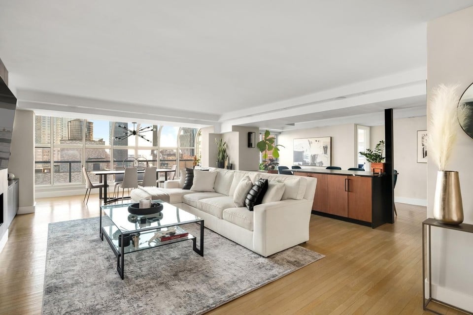 5 gutrenovated Manhattan coops for sale under 2,750,000