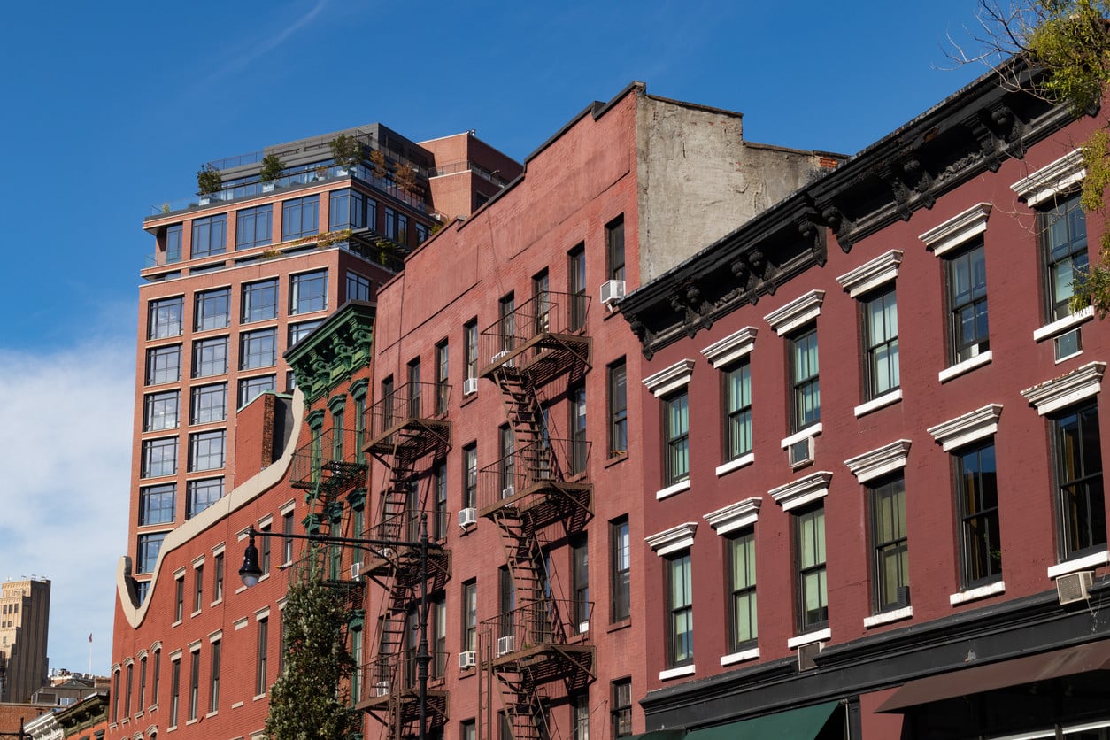 How long does it take to sell an apartment in NYC?